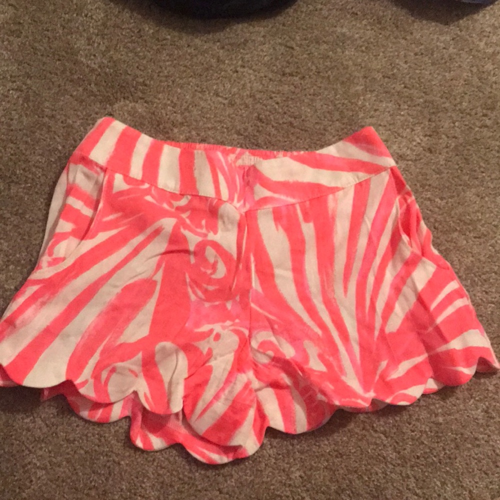 Lilly Pulitzer dahlia short size small
